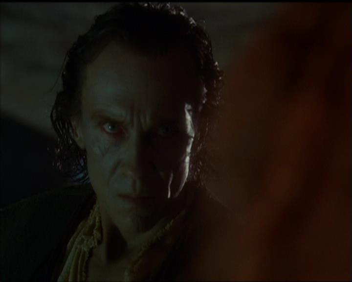 Charmed-Online_dot_net-5x01-2AWitchTail1159.jpg Charmed-Online_dot_net-5x01-2AWitchTail1159.jpg