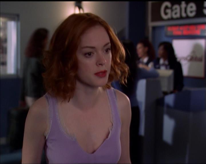 Charmed-Online_dot_net-5x01-2AWitchTail1223.jpg