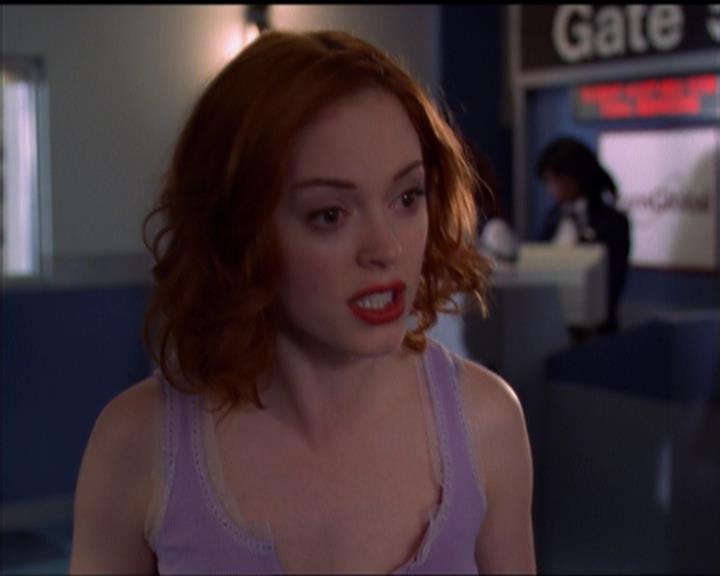 Charmed-Online_dot_net-5x01-2AWitchTail1227.jpg