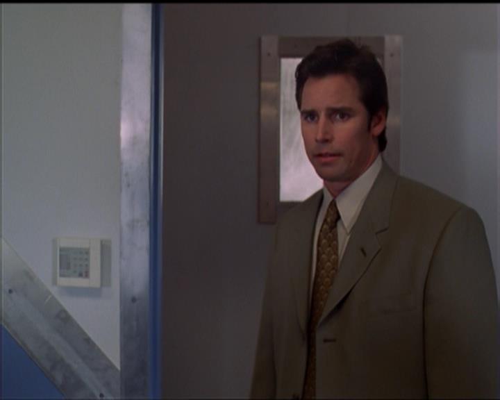 Charmed-Online_dot_net-5x01-2AWitchTail1267.jpg