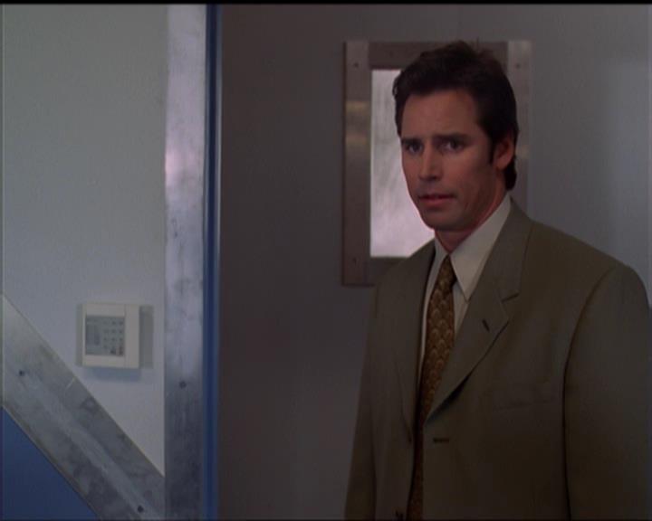 Charmed-Online_dot_net-5x01-2AWitchTail1268.jpg