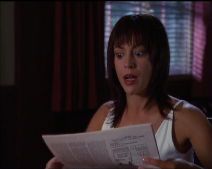 Charmed-Online_dot_net-5x01-2AWitchTail1293.jpg