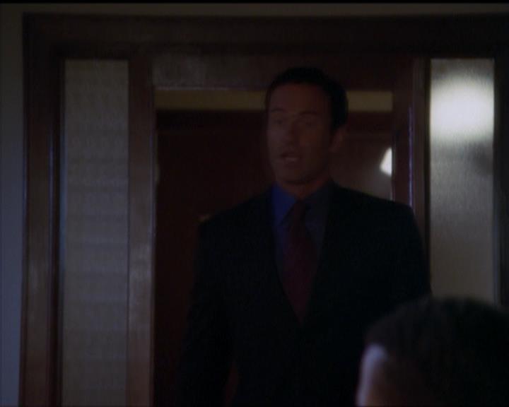 Charmed-Online_dot_net-5x01-2AWitchTail1326.jpg