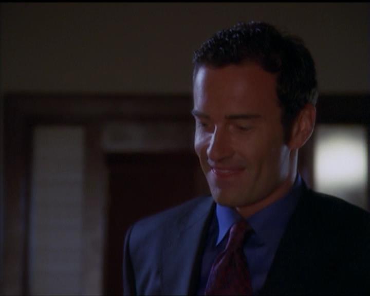 Charmed-Online_dot_net-5x01-2AWitchTail1329.jpg