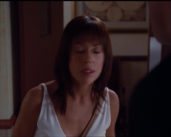 Charmed-Online_dot_net-5x01-2AWitchTail1364.jpg