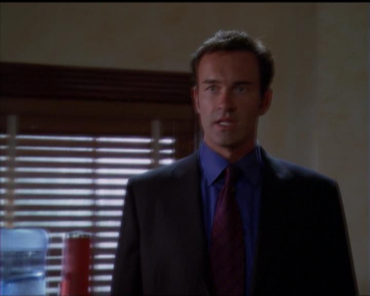 Charmed-Online_dot_net-5x01-2AWitchTail1401.jpg