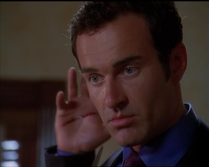 Charmed-Online_dot_net-5x01-2AWitchTail1423.jpg