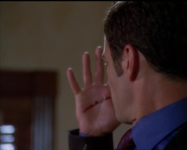 Charmed-Online_dot_net-5x01-2AWitchTail1425.jpg