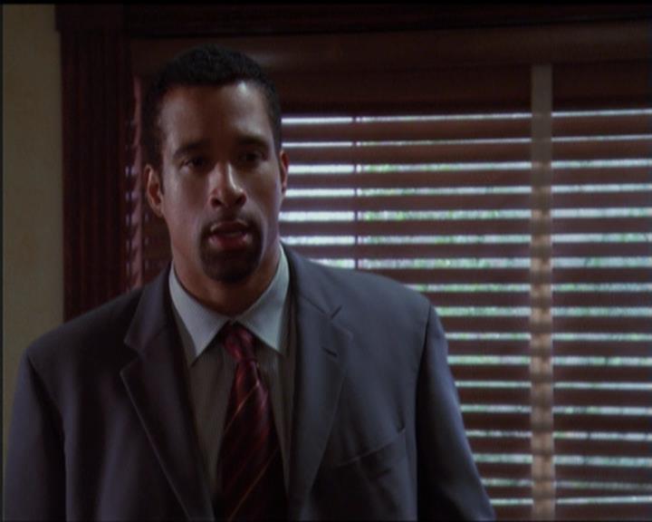 Charmed-Online_dot_net-5x01-2AWitchTail1448.jpg