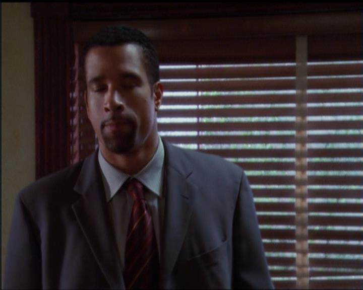 Charmed-Online_dot_net-5x01-2AWitchTail1449.jpg