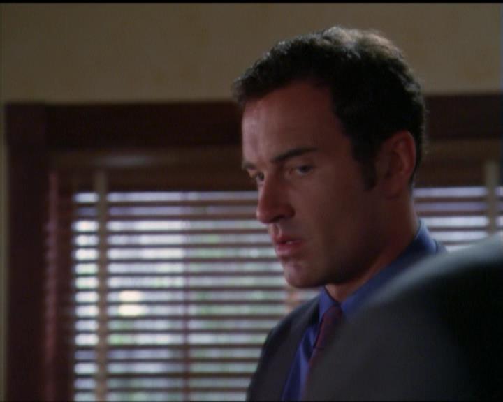 Charmed-Online_dot_net-5x01-2AWitchTail1457.jpg