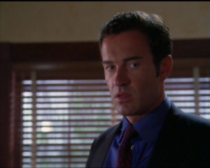 Charmed-Online_dot_net-5x01-2AWitchTail1458.jpg