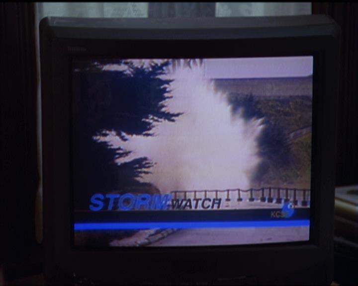 Charmed-Online_dot_net-5x01-2AWitchTail1461.jpg