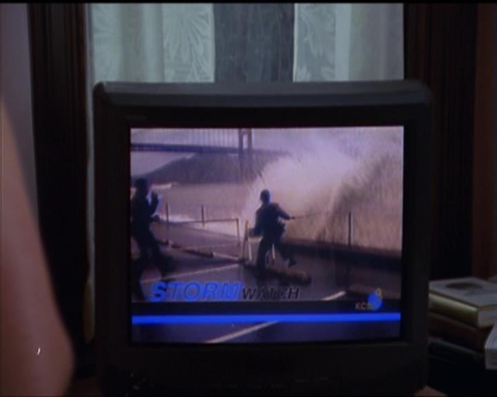 Charmed-Online_dot_net-5x01-2AWitchTail1463.jpg