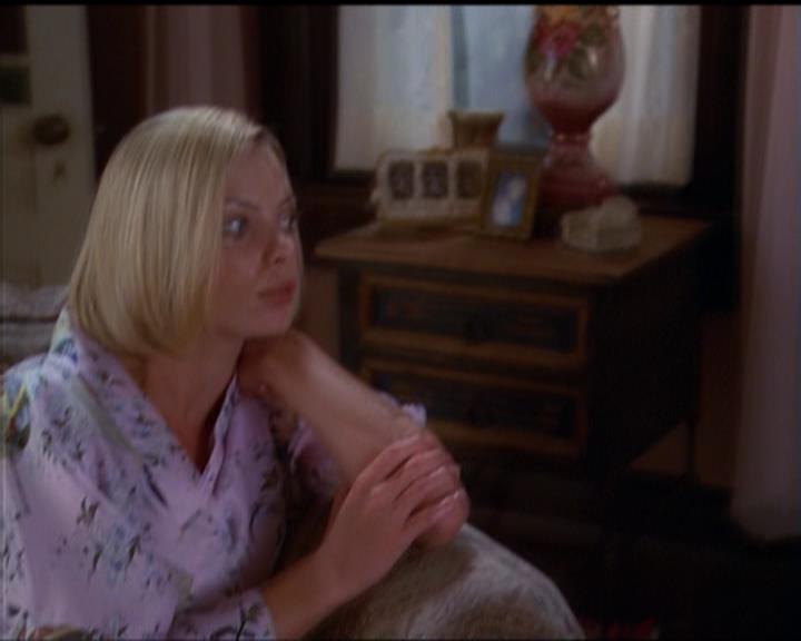 Charmed-Online_dot_net-5x01-2AWitchTail1472.jpg