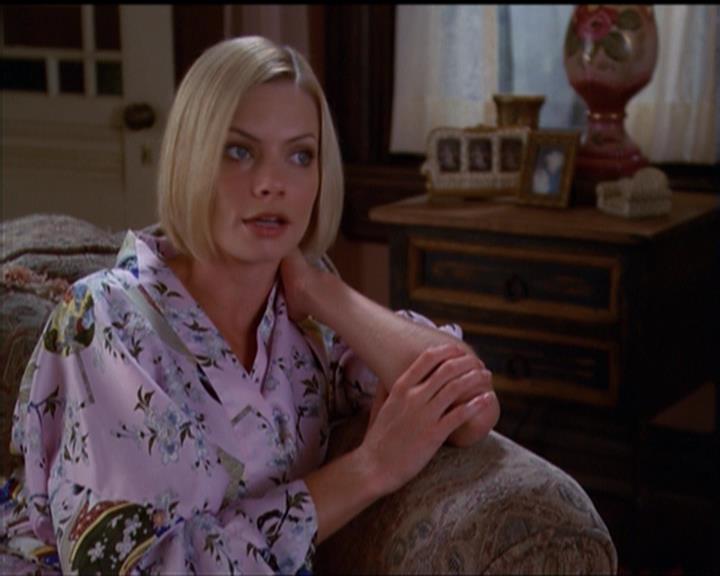 Charmed-Online_dot_net-5x01-2AWitchTail1476.jpg