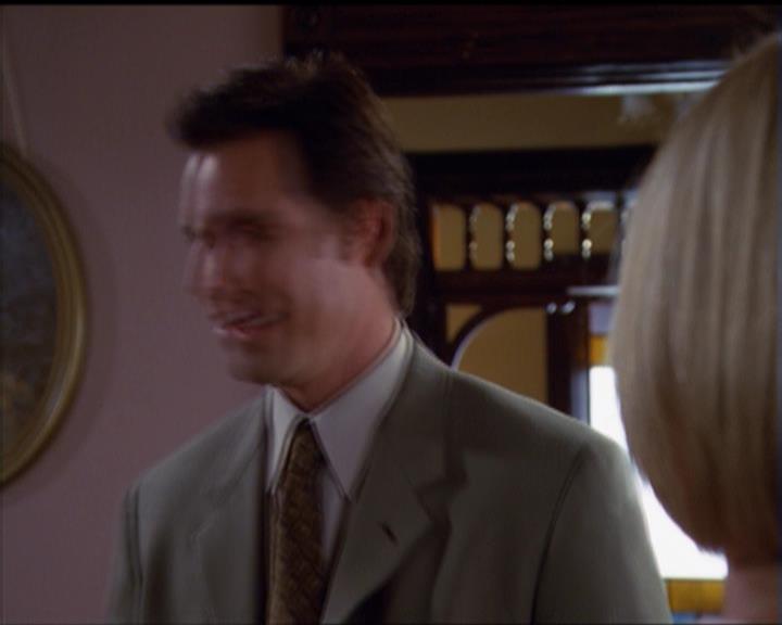 Charmed-Online_dot_net-5x01-2AWitchTail1523.jpg
