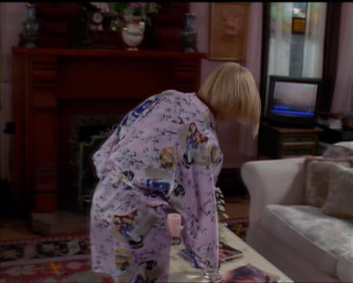 Charmed-Online_dot_net-5x01-2AWitchTail1555.jpg