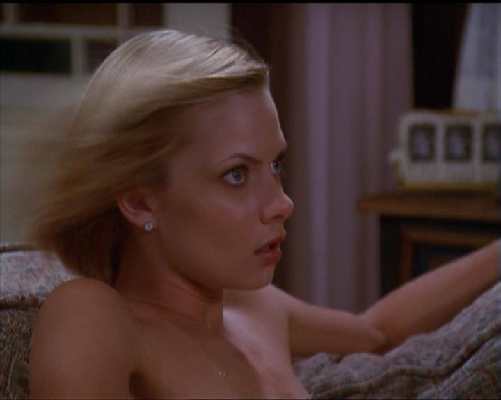 Charmed-Online_dot_net-5x01-2AWitchTail1581.jpg