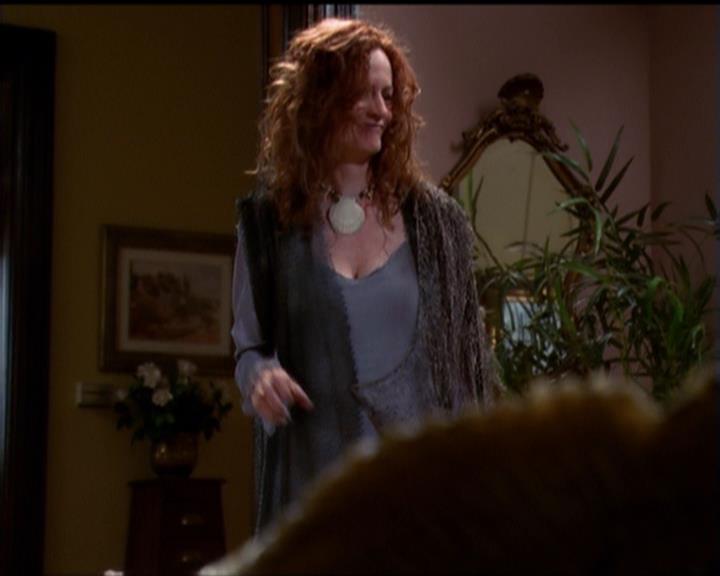 Charmed-Online_dot_net-5x01-2AWitchTail1606.jpg