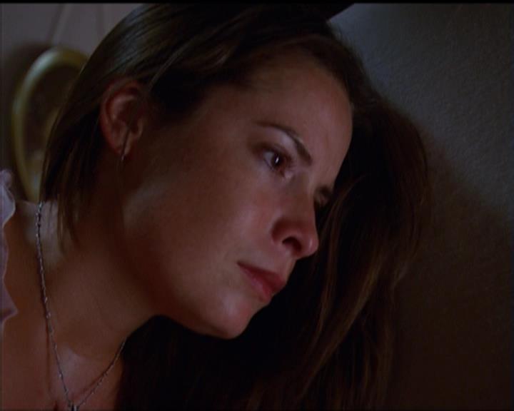Charmed-Online_dot_net-5x01-2AWitchTail1615.jpg
