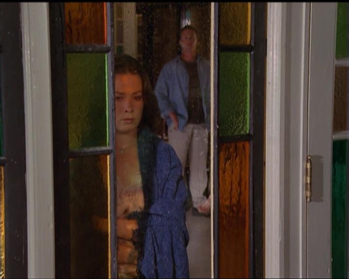 Charmed-Online_dot_net-5x01-2AWitchTail1636.jpg
