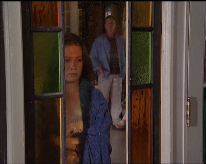 Charmed-Online_dot_net-5x01-2AWitchTail1637.jpg