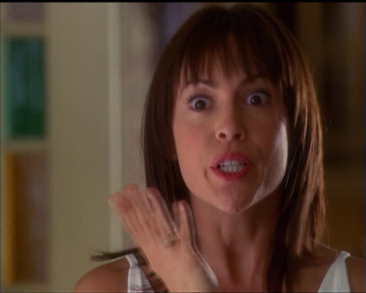Charmed-Online_dot_net-5x01-2AWitchTail1696.jpg