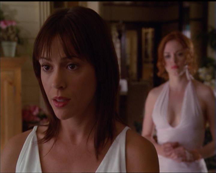 Charmed-Online_dot_net-5x01-2AWitchTail1727.jpg
