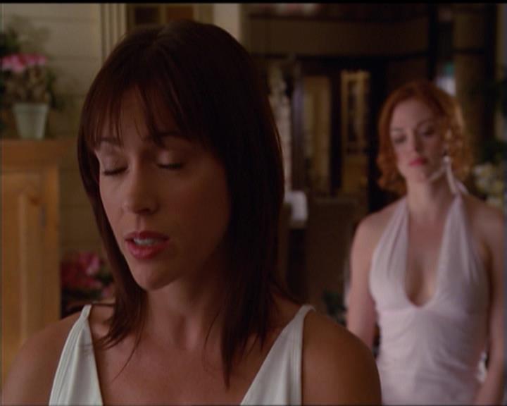 Charmed-Online_dot_net-5x01-2AWitchTail1736.jpg