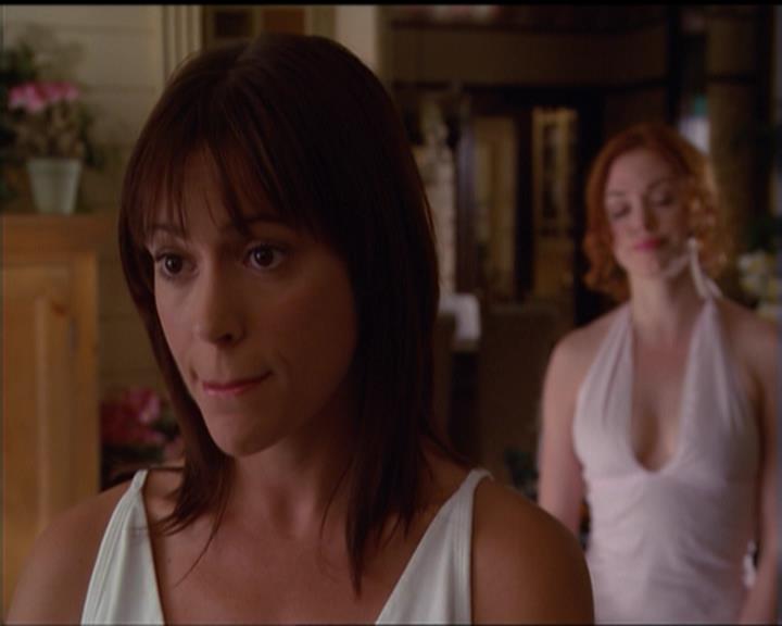 Charmed-Online_dot_net-5x01-2AWitchTail1739.jpg