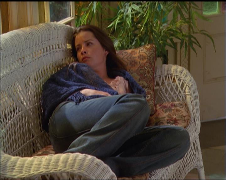 Charmed-Online_dot_net-5x01-2AWitchTail1751.jpg