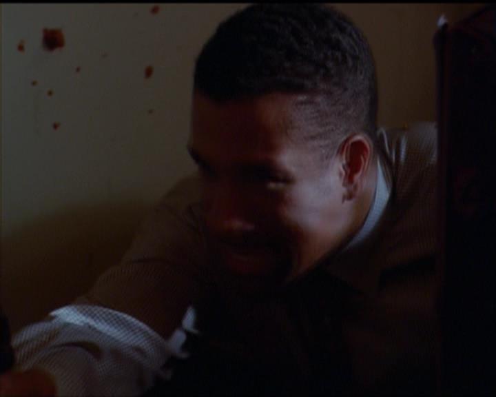 Charmed-Online_dot_net-5x01-2AWitchTail1817.jpg
