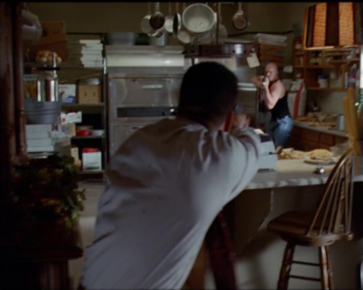 Charmed-Online_dot_net-5x01-2AWitchTail1827.jpg