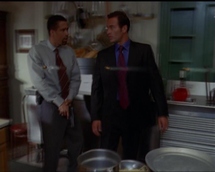 Charmed-Online_dot_net-5x01-2AWitchTail1847.jpg