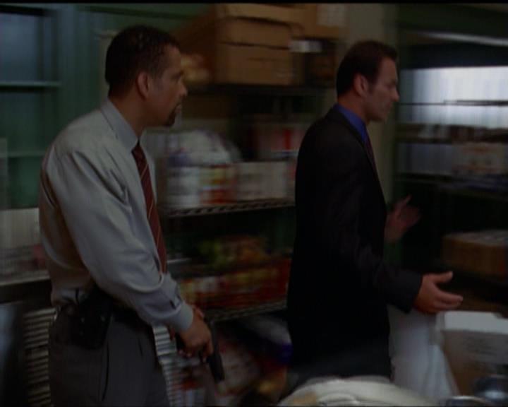 Charmed-Online_dot_net-5x01-2AWitchTail1849.jpg