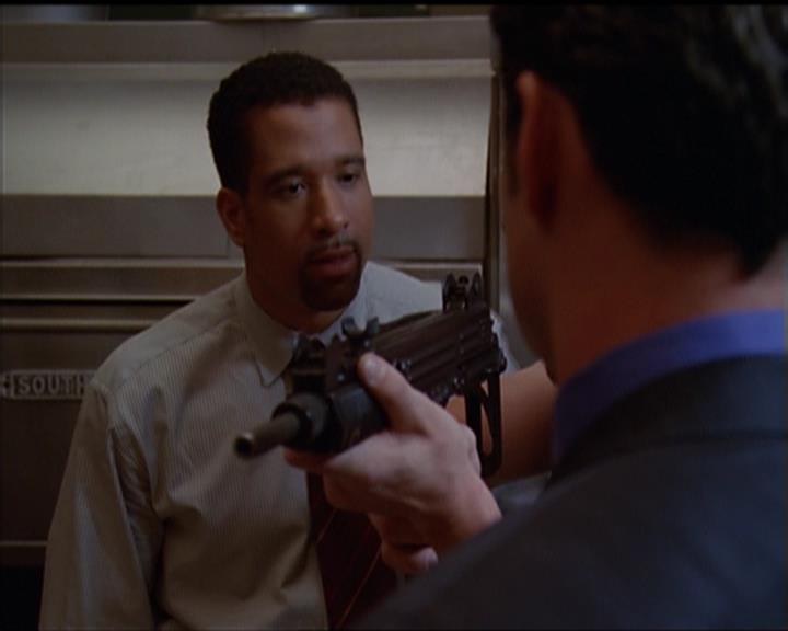 Charmed-Online_dot_net-5x01-2AWitchTail1862.jpg