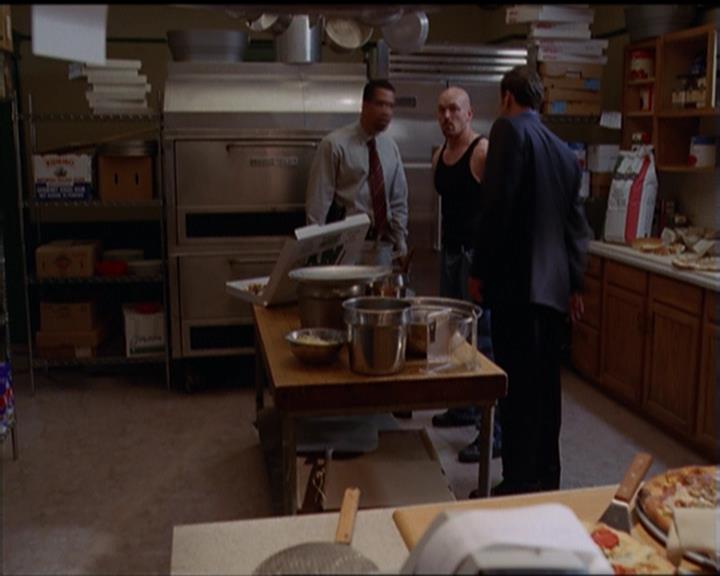 Charmed-Online_dot_net-5x01-2AWitchTail1881.jpg