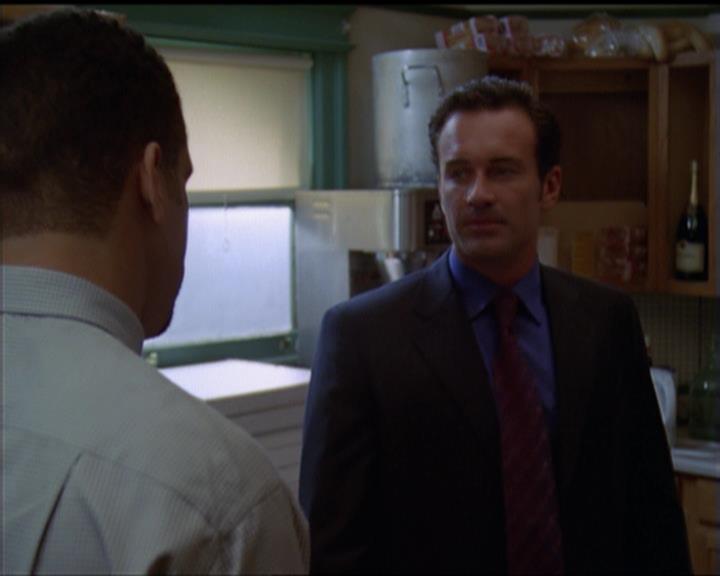 Charmed-Online_dot_net-5x01-2AWitchTail1888.jpg