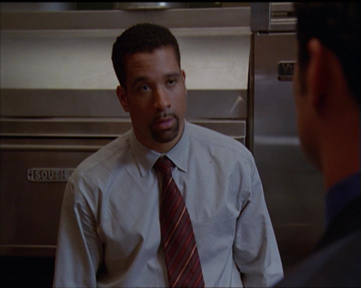 Charmed-Online_dot_net-5x01-2AWitchTail1891.jpg