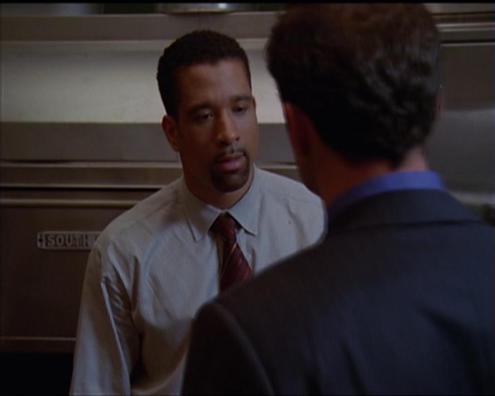 Charmed-Online_dot_net-5x01-2AWitchTail1896.jpg