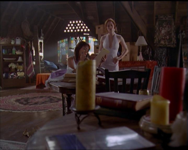 Charmed-Online_dot_net-5x01-2AWitchTail1908.jpg