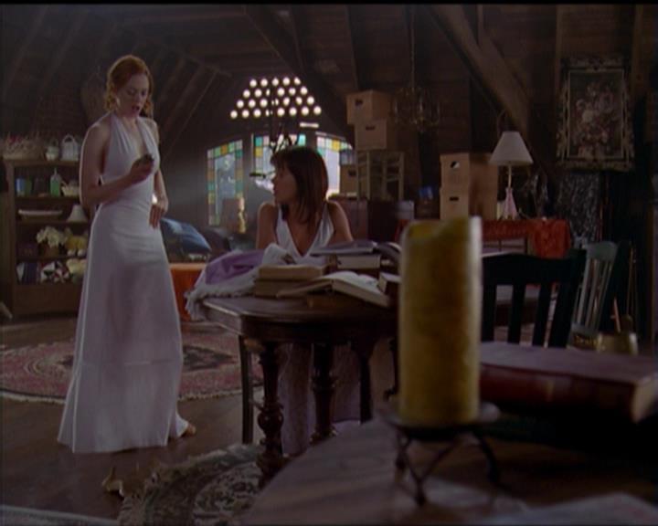 Charmed-Online_dot_net-5x01-2AWitchTail1911.jpg Charmed-Online_dot_net-5x01-2AWitchTail1911.jpg