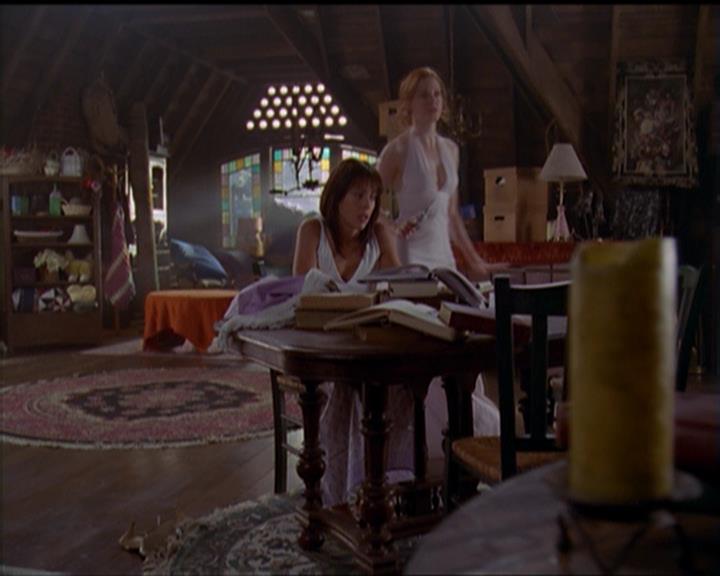 Charmed-Online_dot_net-5x01-2AWitchTail1913.jpg