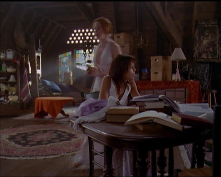 Charmed-Online_dot_net-5x01-2AWitchTail1921.jpg