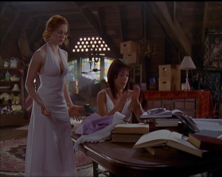 Charmed-Online_dot_net-5x01-2AWitchTail1924.jpg
