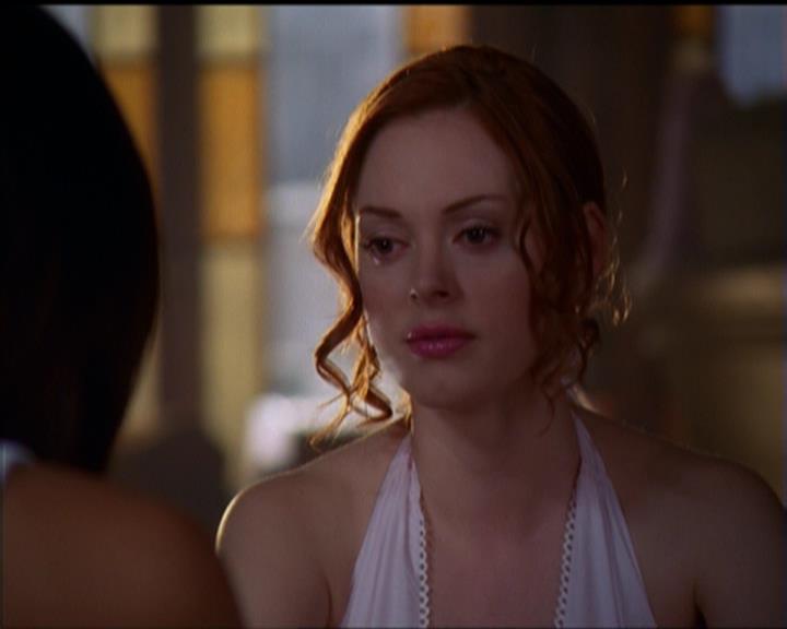 Charmed-Online_dot_net-5x01-2AWitchTail2002.jpg