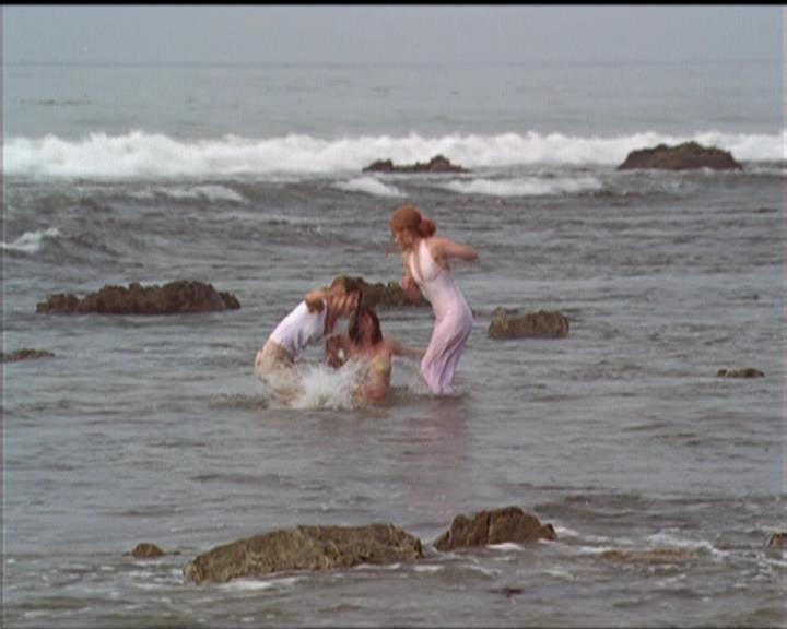 Charmed-Online_dot_net-5x01-2AWitchTail2081.jpg