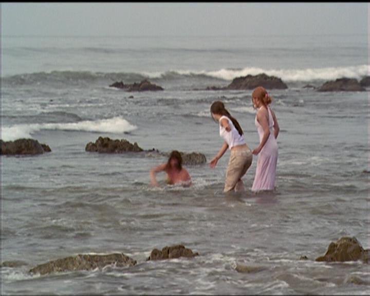 Charmed-Online_dot_net-5x01-2AWitchTail2085.jpg