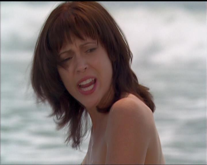 Charmed-Online_dot_net-5x01-2AWitchTail2099.jpg
